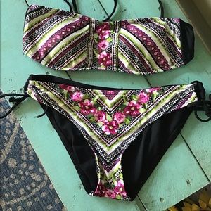 Mossino bikini